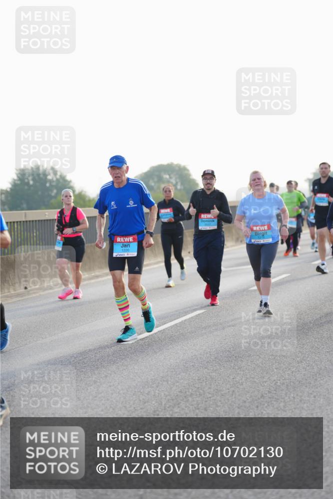 03.10.2026 - Köhlbrandbrückenlauf LAZAROV Photography http://msf.ph/oto/10702130 03.10.2026 09:29:11 Position 3 1220, 1215 meine-sportfotos.de