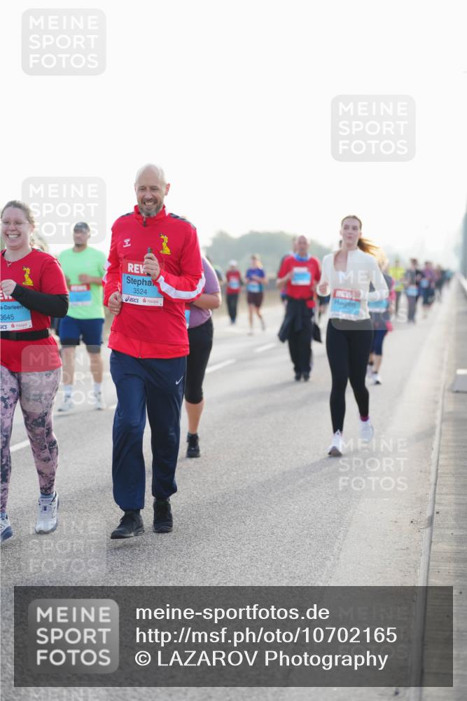 03.10.2026 - Köhlbrandbrückenlauf LAZAROV Photography http://msf.ph/oto/10702165 03.10.2026 09:29:19 Position 3 3645, 3524 meine-sportfotos.de