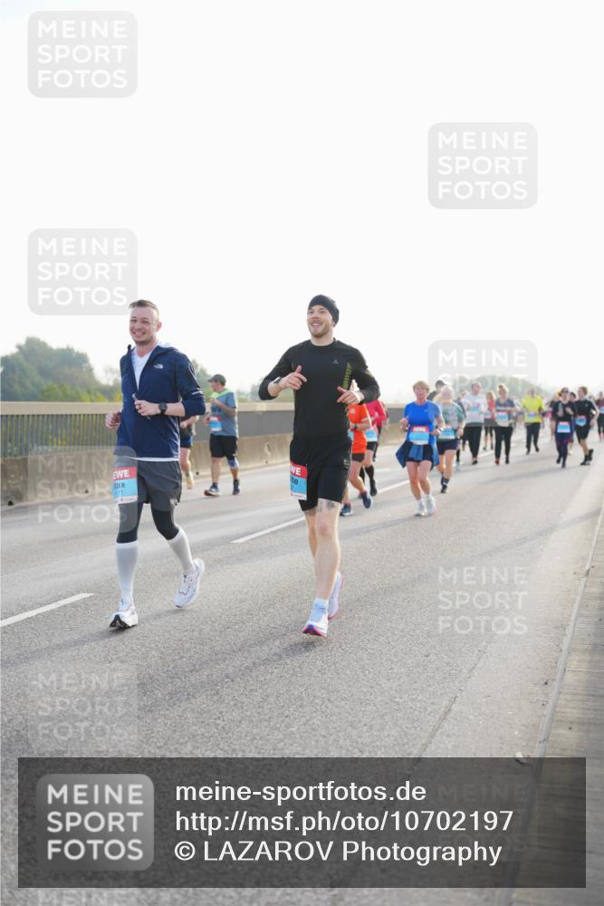03.10.2026 - Köhlbrandbrückenlauf LAZAROV Photography http://msf.ph/oto/10702197 03.10.2026 09:29:28 Position 3  meine-sportfotos.de
