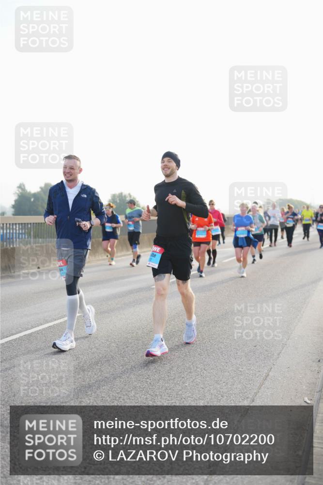 03.10.2026 - Köhlbrandbrückenlauf LAZAROV Photography http://msf.ph/oto/10702200 03.10.2026 09:29:29 Position 3  meine-sportfotos.de