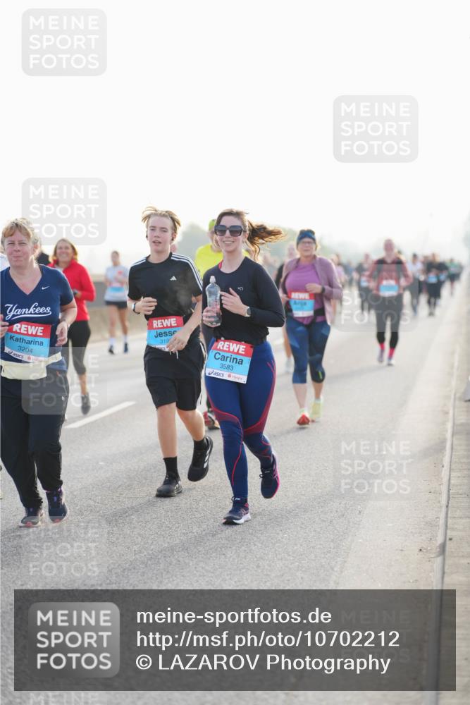 03.10.2026 - Köhlbrandbrückenlauf LAZAROV Photography http://msf.ph/oto/10702212 03.10.2026 09:29:35 Position 3 7, 3204, 319, 3583 meine-sportfotos.de