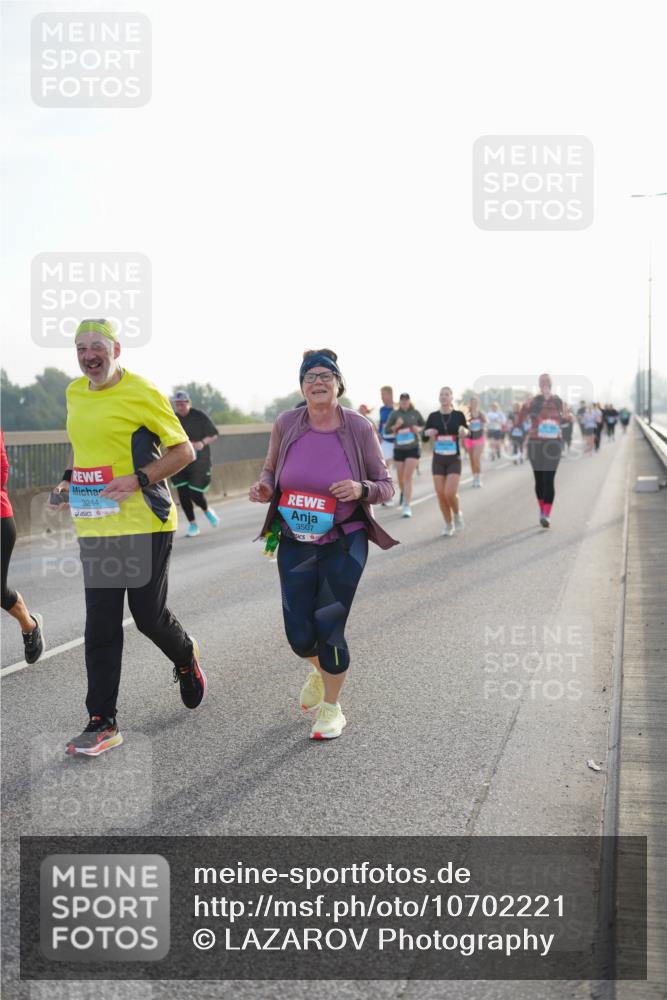 03.10.2026 - Köhlbrandbrückenlauf LAZAROV Photography http://msf.ph/oto/10702221 03.10.2026 09:29:40 Position 3 3244, 3507 meine-sportfotos.de
