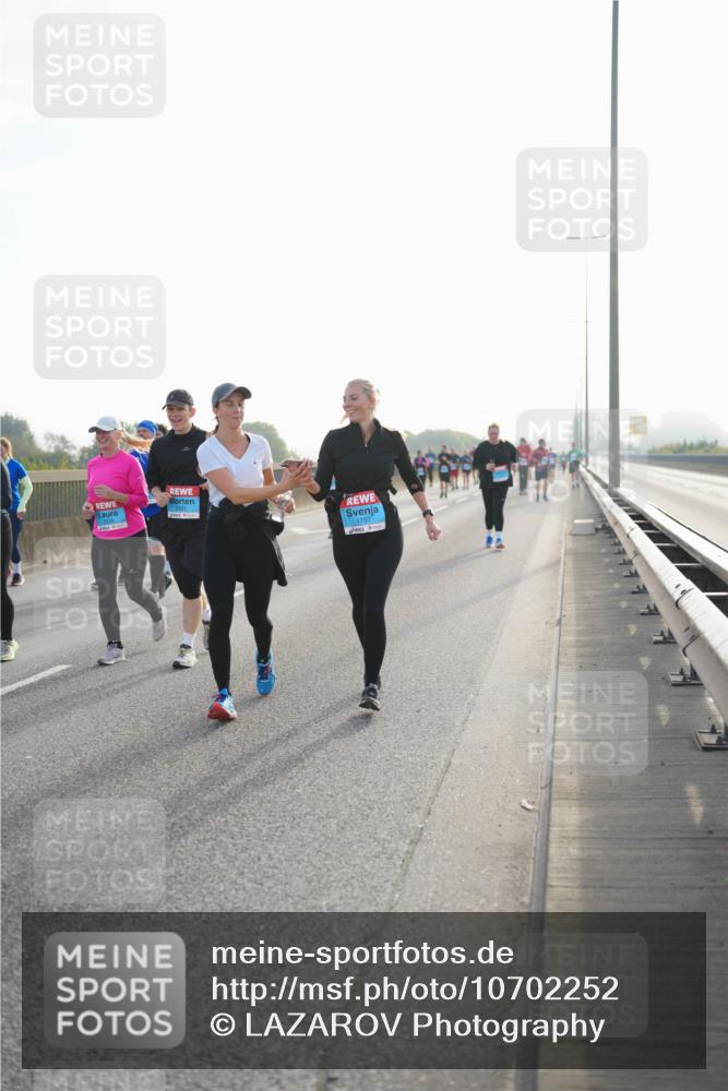 03.10.2026 - Köhlbrandbrückenlauf LAZAROV Photography http://msf.ph/oto/10702252 03.10.2026 09:29:57 Position 3 2535, 197 meine-sportfotos.de