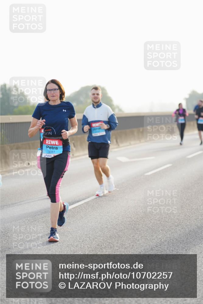 03.10.2026 - Köhlbrandbrückenlauf LAZAROV Photography http://msf.ph/oto/10702257 03.10.2026 09:30:00 Position 3 3561, 2142 meine-sportfotos.de