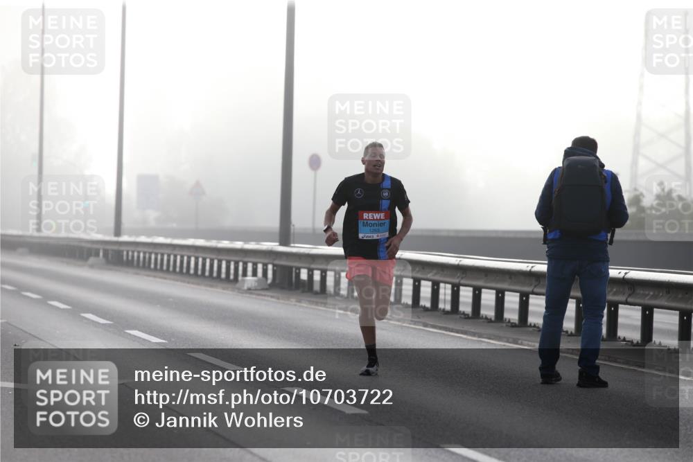 03.10.2026 - Köhlbrandbrückenlauf Jannik Wohlers http://msf.ph/oto/10703722 03.10.2026 09:10:14 Position 3 1263 meine-sportfotos.de
