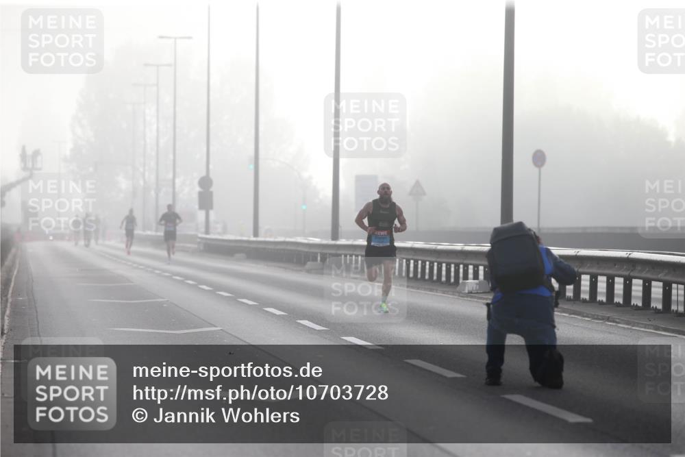 03.10.2026 - Köhlbrandbrückenlauf Jannik Wohlers http://msf.ph/oto/10703728 03.10.2026 09:10:27 Position 3  meine-sportfotos.de