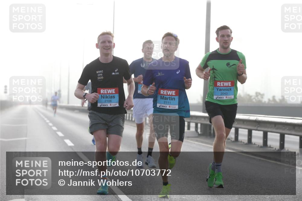 03.10.2026 - Köhlbrandbrückenlauf Jannik Wohlers http://msf.ph/oto/10703772 03.10.2026 09:11:13 Position 3 2026, 2106, 2111, 2043 meine-sportfotos.de