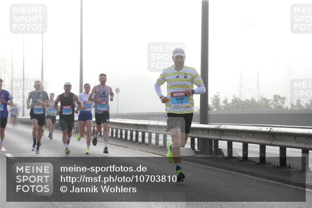 03.10.2026 - Köhlbrandbrückenlauf Jannik Wohlers http://msf.ph/oto/10703810 03.10.2026 09:11:49 Position 3 2120 meine-sportfotos.de