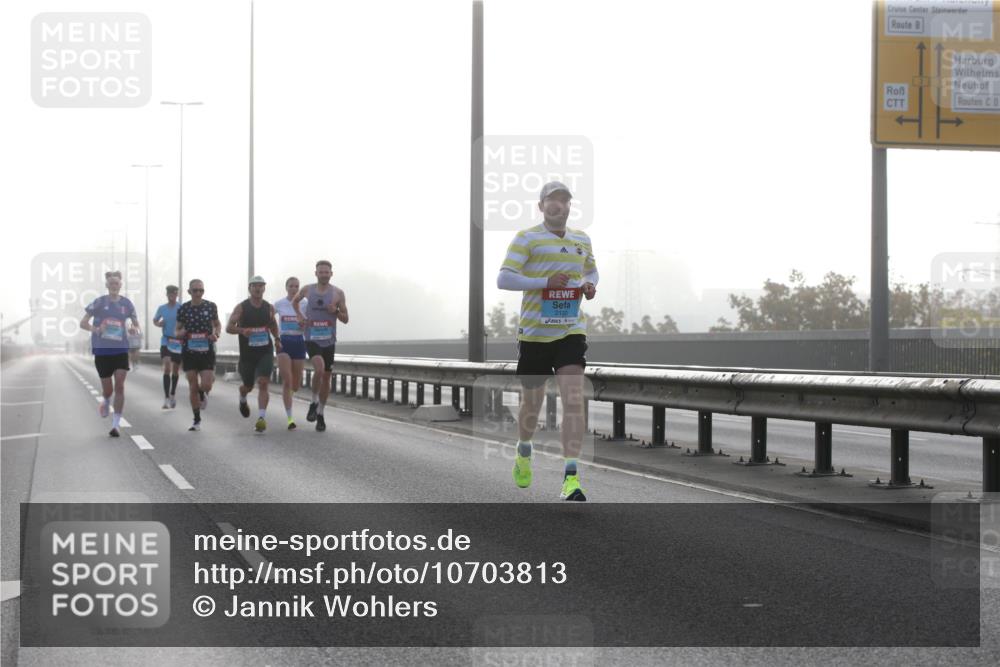 03.10.2026 - Köhlbrandbrückenlauf Jannik Wohlers http://msf.ph/oto/10703813 03.10.2026 09:11:50 Position 3 2120, 33 meine-sportfotos.de