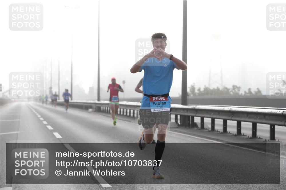 03.10.2026 - Köhlbrandbrückenlauf Jannik Wohlers http://msf.ph/oto/10703837 03.10.2026 09:11:55 Position 3 3705 meine-sportfotos.de