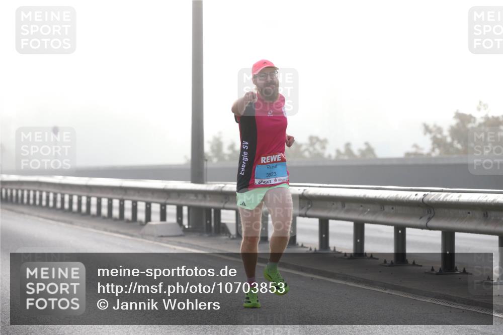 03.10.2026 - Köhlbrandbrückenlauf Jannik Wohlers http://msf.ph/oto/10703853 03.10.2026 09:11:59 Position 3  meine-sportfotos.de