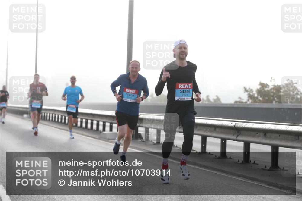 03.10.2026 - Köhlbrandbrückenlauf Jannik Wohlers http://msf.ph/oto/10703914 03.10.2026 09:12:55 Position 3 2375, 2077 meine-sportfotos.de