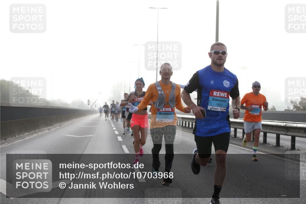 03.10.2026 - Köhlbrandbrückenlauf Jannik Wohlers http://msf.ph/oto/10703968 03.10.2026 09:13:13 Position 3 2356, 1823 meine-sportfotos.de