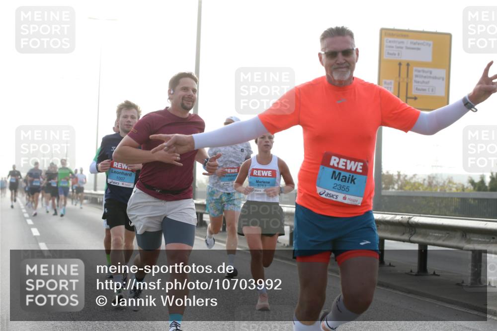 03.10.2026 - Köhlbrandbrückenlauf Jannik Wohlers http://msf.ph/oto/10703992 03.10.2026 09:13:17 Position 3 1007, 3763, 2355 meine-sportfotos.de