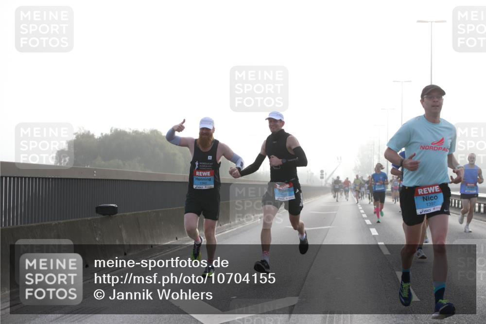 03.10.2026 - Köhlbrandbrückenlauf Jannik Wohlers http://msf.ph/oto/10704155 03.10.2026 09:13:50 Position 3 1392, 1397 meine-sportfotos.de