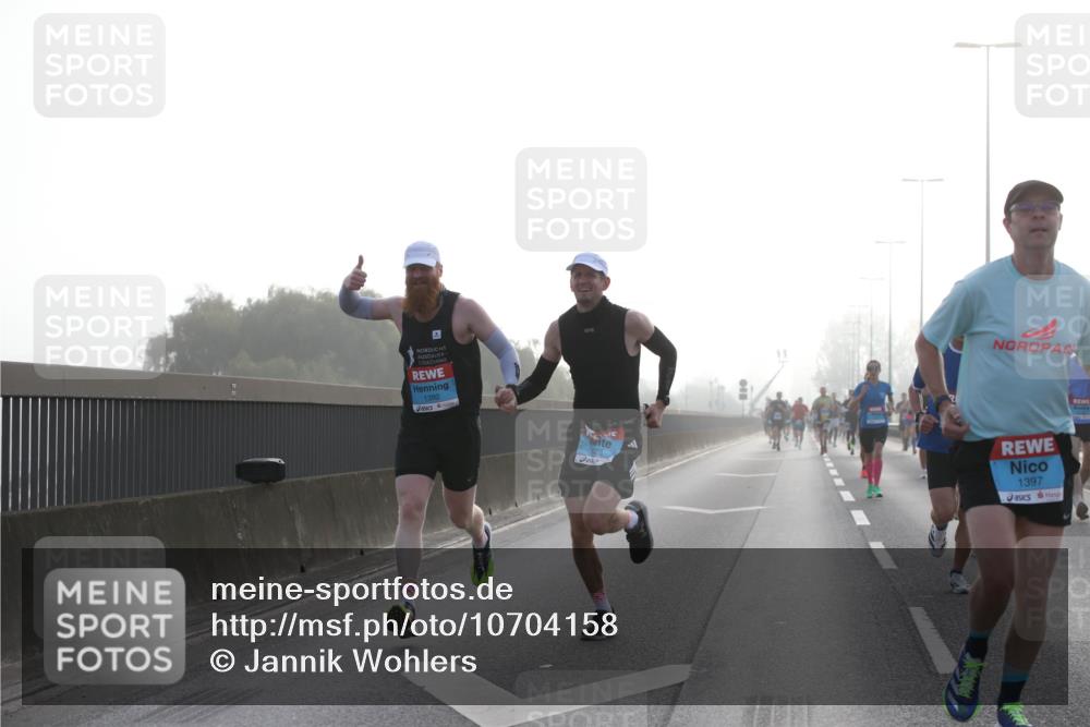 03.10.2026 - Köhlbrandbrückenlauf Jannik Wohlers http://msf.ph/oto/10704158 03.10.2026 09:13:50 Position 3 1392, 26, 1397 meine-sportfotos.de