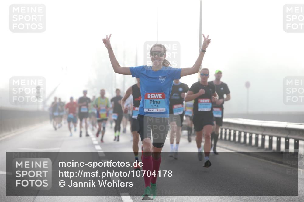 03.10.2026 - Köhlbrandbrückenlauf Jannik Wohlers http://msf.ph/oto/10704178 03.10.2026 09:13:53 Position 3 1714 meine-sportfotos.de