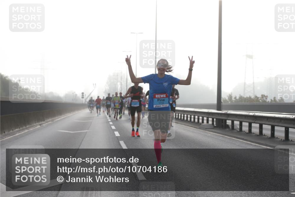 03.10.2026 - Köhlbrandbrückenlauf Jannik Wohlers http://msf.ph/oto/10704186 03.10.2026 09:13:54 Position 3 1714 meine-sportfotos.de