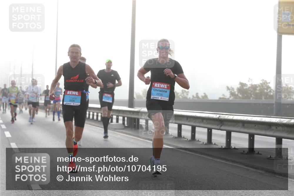 03.10.2026 - Köhlbrandbrückenlauf Jannik Wohlers http://msf.ph/oto/10704195 03.10.2026 09:13:57 Position 3 3836, 2235 meine-sportfotos.de