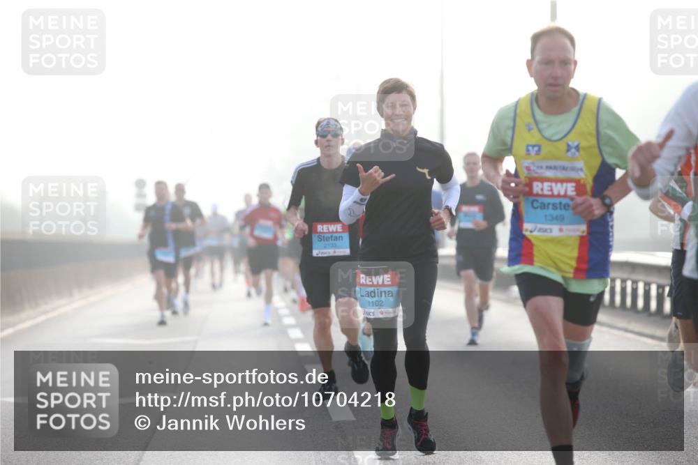 03.10.2026 - Köhlbrandbrückenlauf Jannik Wohlers http://msf.ph/oto/10704218 03.10.2026 09:14:02 Position 3 2133, 1102, 522, 1349 meine-sportfotos.de