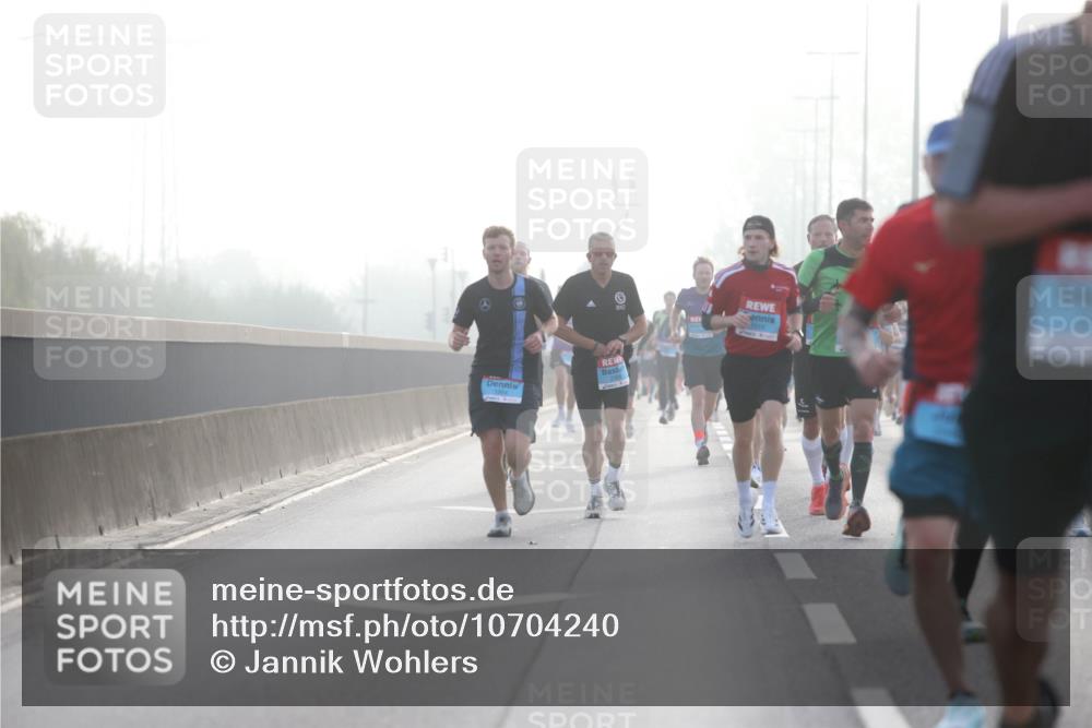 03.10.2026 - Köhlbrandbrückenlauf Jannik Wohlers http://msf.ph/oto/10704240 03.10.2026 09:14:05 Position 3  meine-sportfotos.de