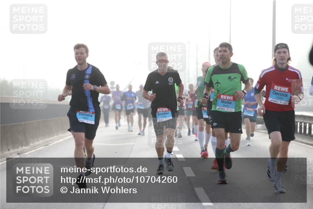 03.10.2026 - Köhlbrandbrückenlauf Jannik Wohlers http://msf.ph/oto/10704260 03.10.2026 09:14:09 Position 3 1264, 2309, 2048, 1553 meine-sportfotos.de