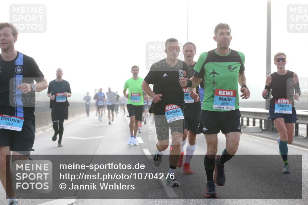 03.10.2026 - Köhlbrandbrückenlauf Jannik Wohlers http://msf.ph/oto/10704276 03.10.2026 09:14:12 Position 3 1264, 2309, 188, 2048, 2246 meine-sportfotos.de