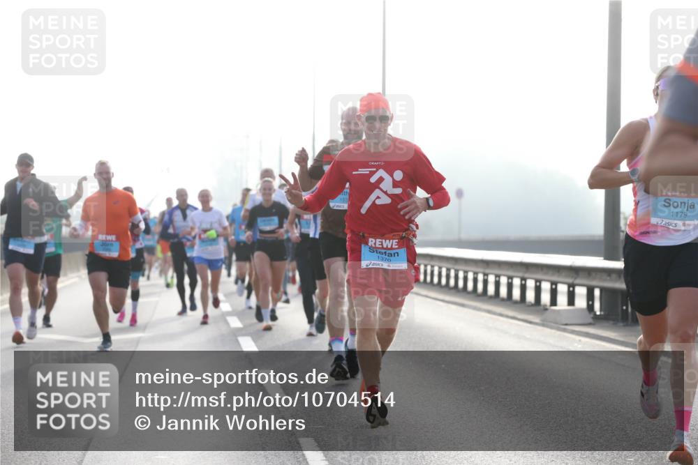 03.10.2026 - Köhlbrandbrückenlauf Jannik Wohlers http://msf.ph/oto/10704514 03.10.2026 09:15:20 Position 3 1370, 1179 meine-sportfotos.de