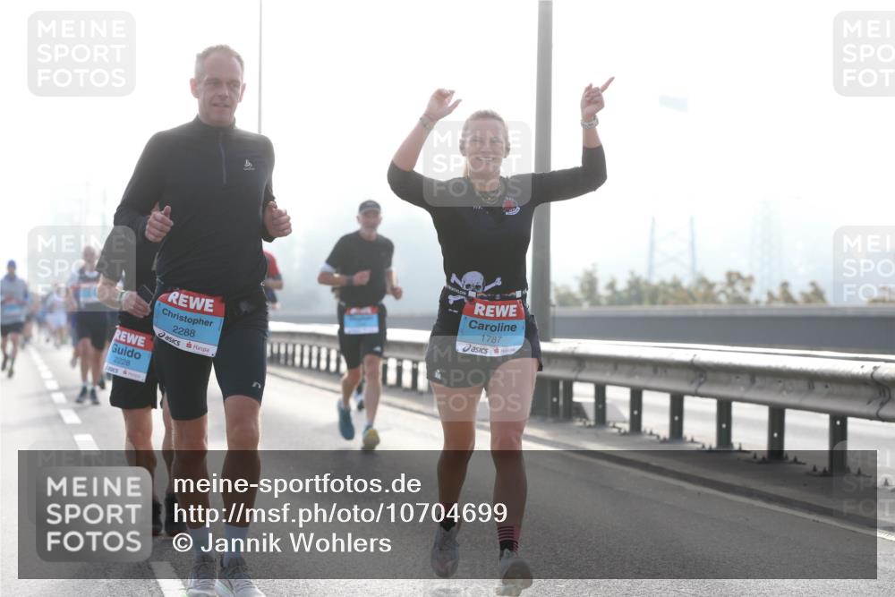 03.10.2026 - Köhlbrandbrückenlauf Jannik Wohlers http://msf.ph/oto/10704699 03.10.2026 09:15:54 Position 3 2228, 2288, 1111, 1787 meine-sportfotos.de