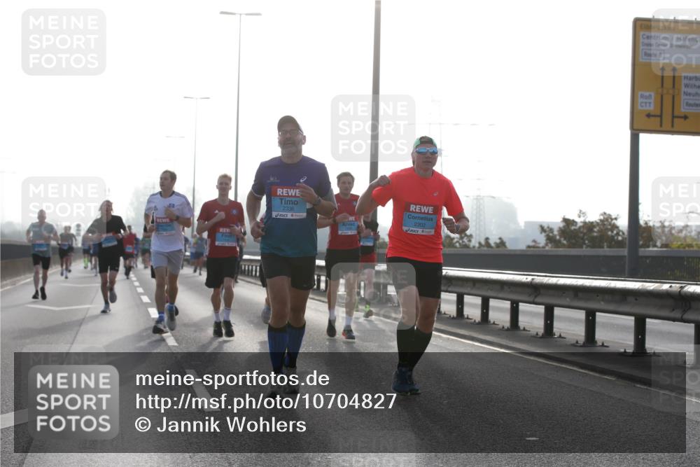03.10.2026 - Köhlbrandbrückenlauf Jannik Wohlers http://msf.ph/oto/10704827 03.10.2026 09:16:36 Position 3 2336, 2302 meine-sportfotos.de