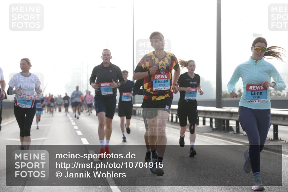 03.10.2026 - Köhlbrandbrückenlauf Jannik Wohlers http://msf.ph/oto/10704915 03.10.2026 09:17:02 Position 3 1620, 4, 2209, 2290 meine-sportfotos.de