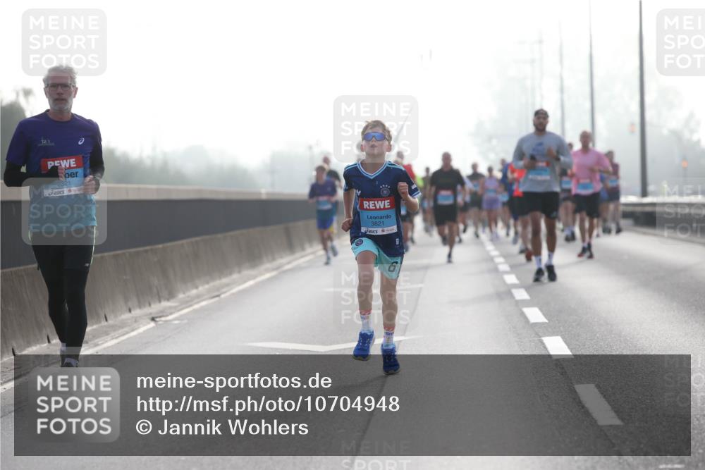 03.10.2026 - Köhlbrandbrückenlauf Jannik Wohlers http://msf.ph/oto/10704948 03.10.2026 09:17:06 Position 3 2321, 3821, 6 meine-sportfotos.de