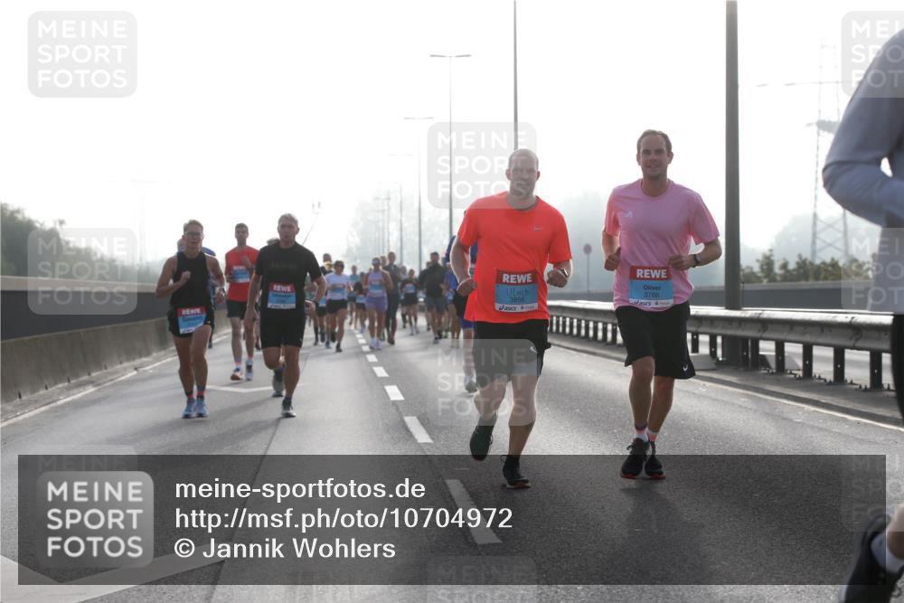 03.10.2026 - Köhlbrandbrückenlauf Jannik Wohlers http://msf.ph/oto/10704972 03.10.2026 09:17:17 Position 3 3856, 3786 meine-sportfotos.de