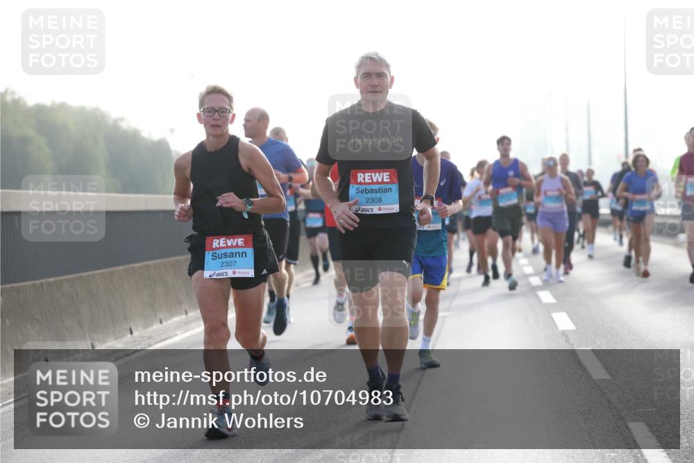 03.10.2026 - Köhlbrandbrückenlauf Jannik Wohlers http://msf.ph/oto/10704983 03.10.2026 09:17:19 Position 3 2307, 2308 meine-sportfotos.de
