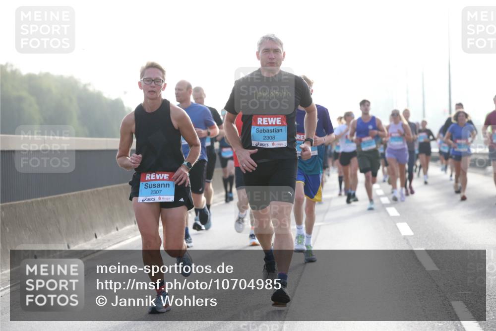 03.10.2026 - Köhlbrandbrückenlauf Jannik Wohlers http://msf.ph/oto/10704985 03.10.2026 09:17:19 Position 3 2307, 2308 meine-sportfotos.de