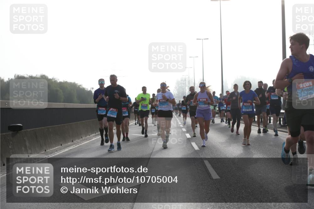 03.10.2026 - Köhlbrandbrückenlauf Jannik Wohlers http://msf.ph/oto/10705004 03.10.2026 09:17:24 Position 3 1961 meine-sportfotos.de