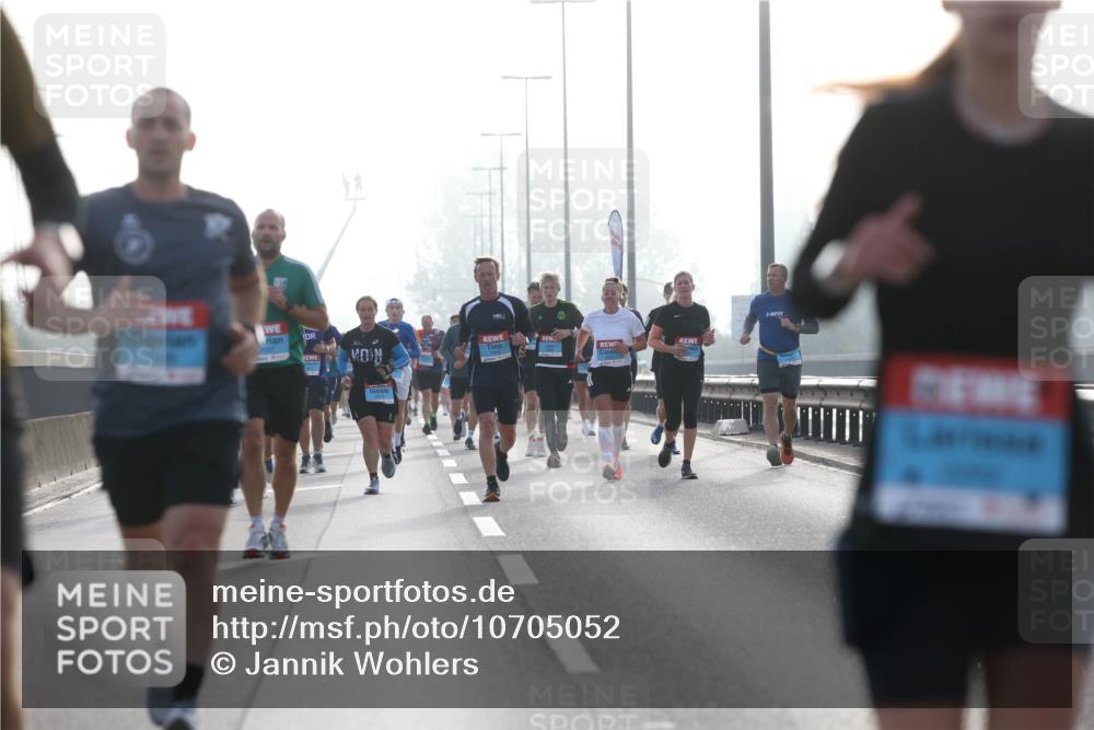 03.10.2026 - Köhlbrandbrückenlauf Jannik Wohlers http://msf.ph/oto/10705052 03.10.2026 09:17:35 Position 3  meine-sportfotos.de