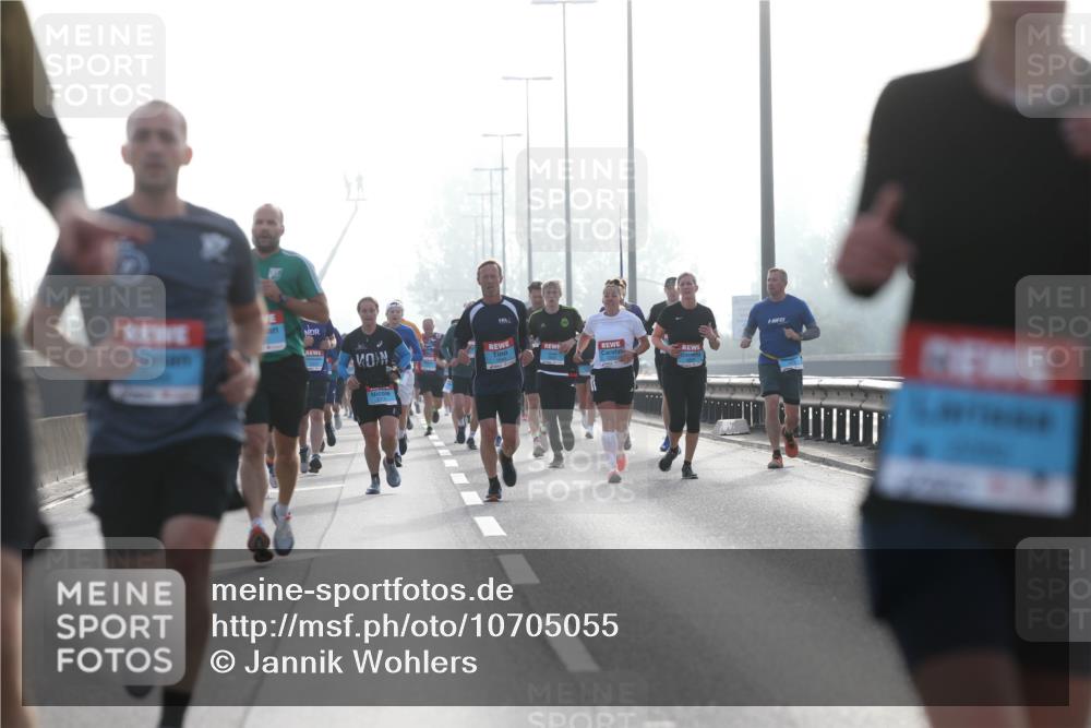 03.10.2026 - Köhlbrandbrückenlauf Jannik Wohlers http://msf.ph/oto/10705055 03.10.2026 09:17:35 Position 3  meine-sportfotos.de