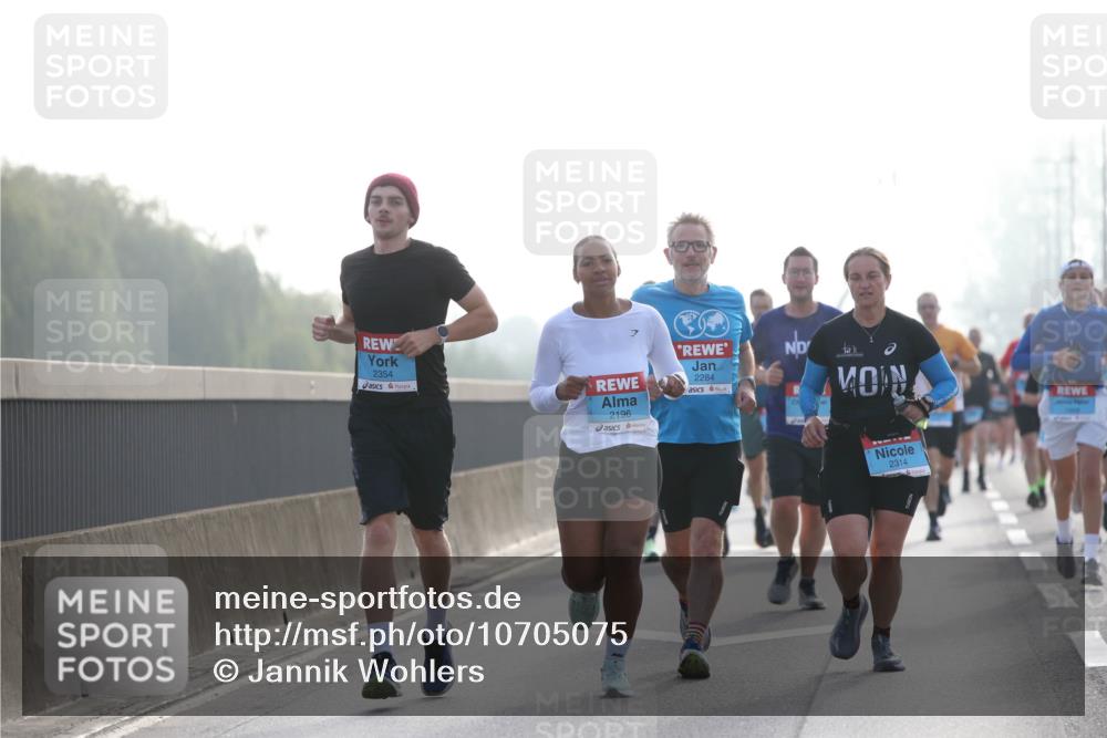 03.10.2026 - Köhlbrandbrückenlauf Jannik Wohlers http://msf.ph/oto/10705075 03.10.2026 09:17:40 Position 3 2354, 2196, 2284, 2314 meine-sportfotos.de