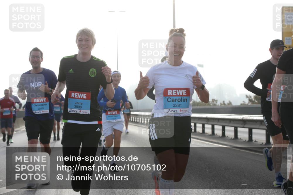 03.10.2026 - Köhlbrandbrückenlauf Jannik Wohlers http://msf.ph/oto/10705102 03.10.2026 09:17:46 Position 3 2019, 3808, 1959, 2281 meine-sportfotos.de
