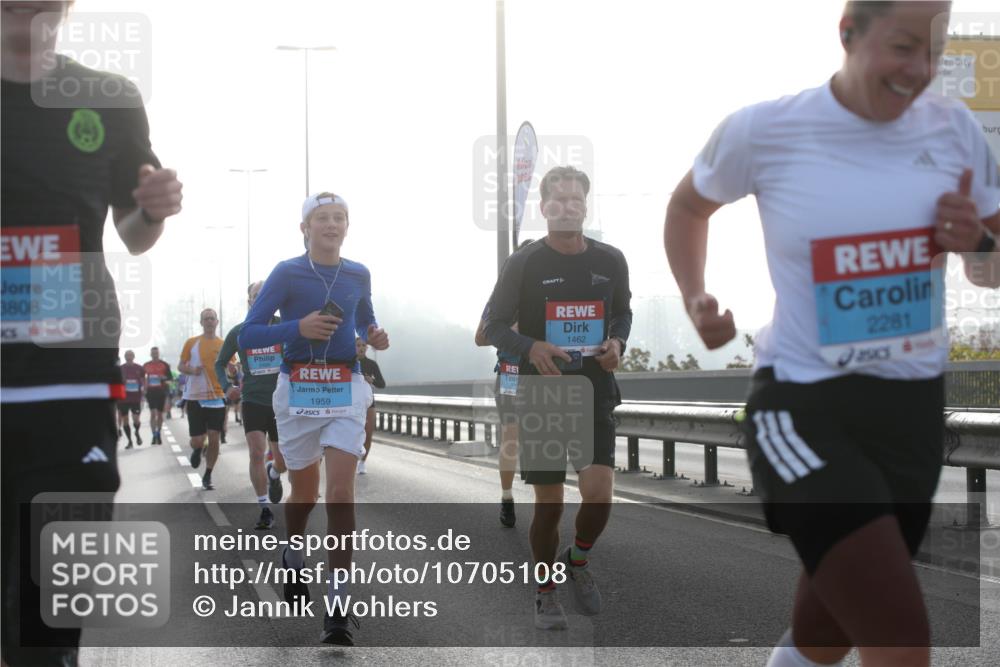 03.10.2026 - Köhlbrandbrückenlauf Jannik Wohlers http://msf.ph/oto/10705108 03.10.2026 09:17:47 Position 3 3808, 1959, 1462, 2281 meine-sportfotos.de