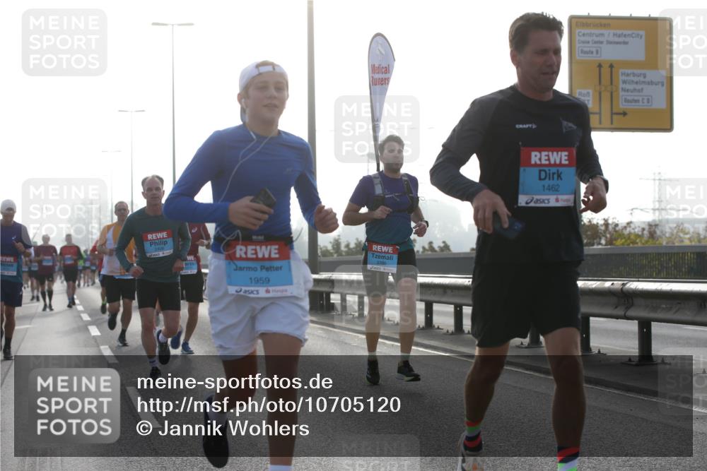 03.10.2026 - Köhlbrandbrückenlauf Jannik Wohlers http://msf.ph/oto/10705120 03.10.2026 09:17:48 Position 3 1959, 3700, 1462 meine-sportfotos.de
