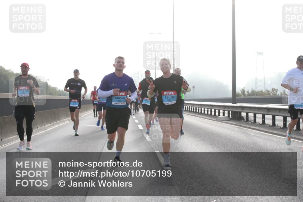 03.10.2026 - Köhlbrandbrückenlauf Jannik Wohlers http://msf.ph/oto/10705199 03.10.2026 09:18:03 Position 3 2409, 2264, 2296, 1034 meine-sportfotos.de