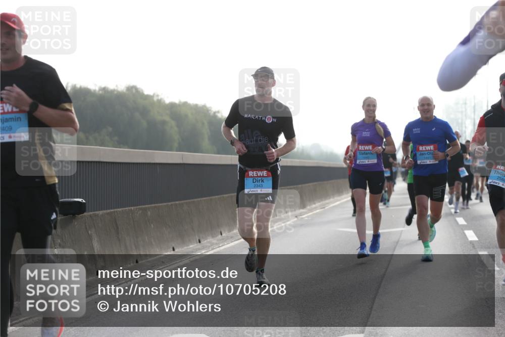 03.10.2026 - Köhlbrandbrückenlauf Jannik Wohlers http://msf.ph/oto/10705208 03.10.2026 09:18:04 Position 3 2409, 2343, 1440, 1441, 2588 meine-sportfotos.de