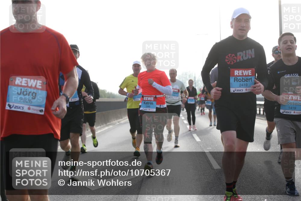 03.10.2026 - Köhlbrandbrückenlauf Jannik Wohlers http://msf.ph/oto/10705367 03.10.2026 09:18:25 Position 3 2626, 5, 1546, 2419, 1419 meine-sportfotos.de