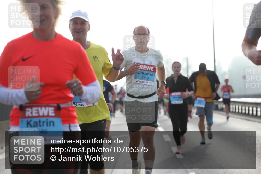 03.10.2026 - Köhlbrandbrückenlauf Jannik Wohlers http://msf.ph/oto/10705375 03.10.2026 09:18:26 Position 3 1546, 5, 2523 meine-sportfotos.de