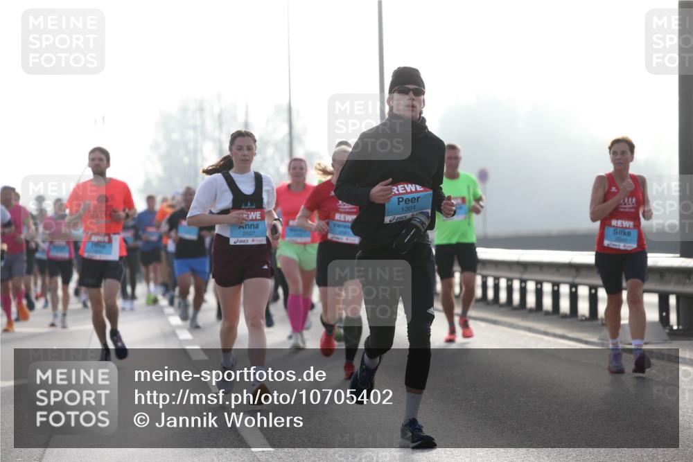 03.10.2026 - Köhlbrandbrückenlauf Jannik Wohlers http://msf.ph/oto/10705402 03.10.2026 09:18:31 Position 3 2507, 1304 meine-sportfotos.de