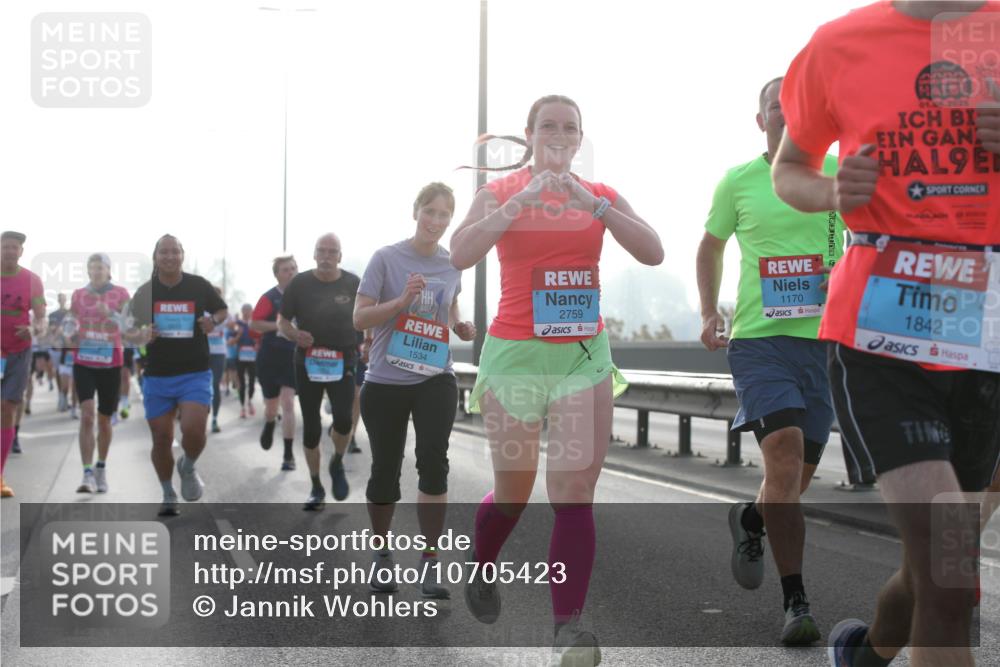 03.10.2026 - Köhlbrandbrückenlauf Jannik Wohlers http://msf.ph/oto/10705423 03.10.2026 09:18:38 Position 3 01, 06, 2025, 9, 1534, 2759, 1170, 1842 meine-sportfotos.de