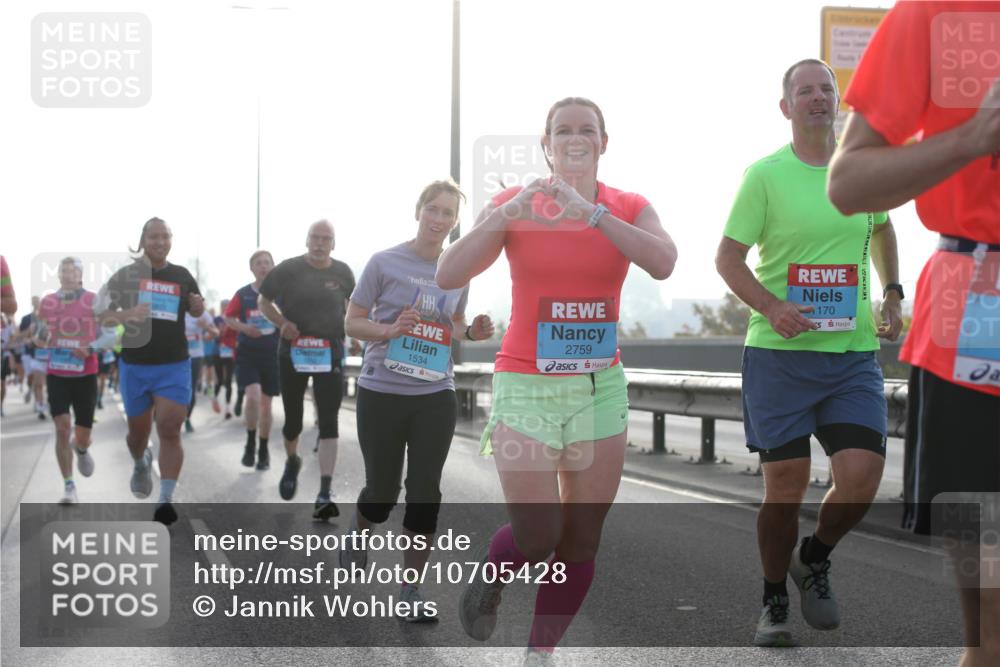 03.10.2026 - Köhlbrandbrückenlauf Jannik Wohlers http://msf.ph/oto/10705428 03.10.2026 09:18:38 Position 3 1534, 2759, 170 meine-sportfotos.de