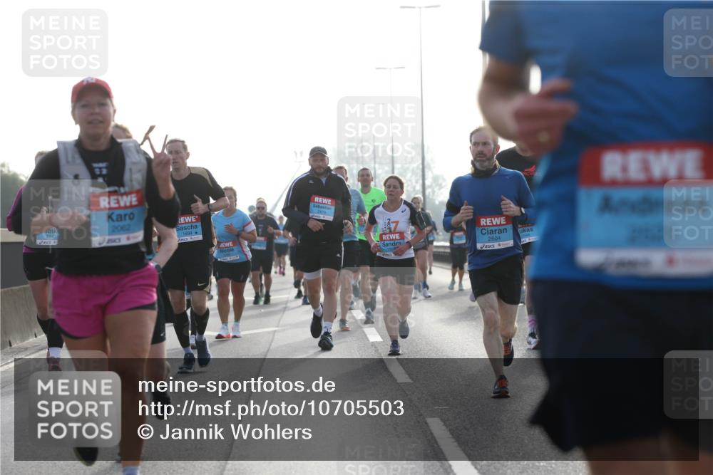 03.10.2026 - Köhlbrandbrückenlauf Jannik Wohlers http://msf.ph/oto/10705503 03.10.2026 09:18:52 Position 3 2742, 2062, 1694, 18, 2479, 2604, 2504 meine-sportfotos.de